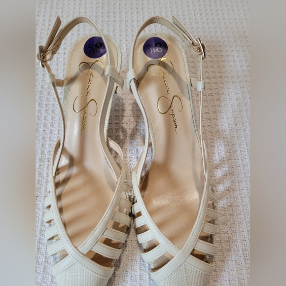 Jessica Simpson Elegant Cream Strappy Heels - Picture 2 of 7